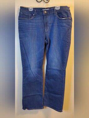 Levi's Women's Classic Bootcut Jeans Size 18 Blue Stretch Denim WaterLess 31.5"